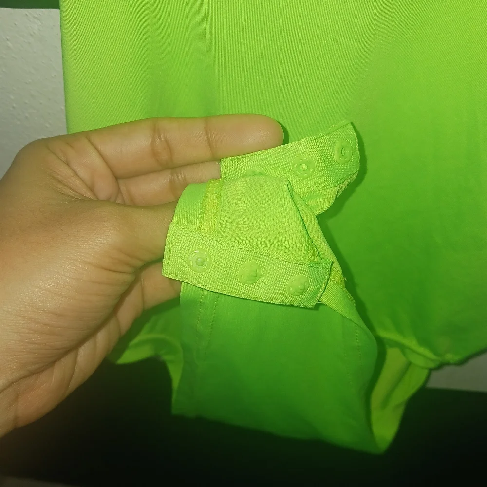 Women green neon mock neck sleveless bodysuit - Picture 7 of 11